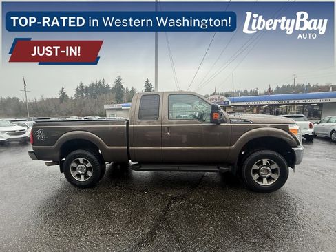 Used 2016 Ford F250 Lariat w/ Camper Package image 5