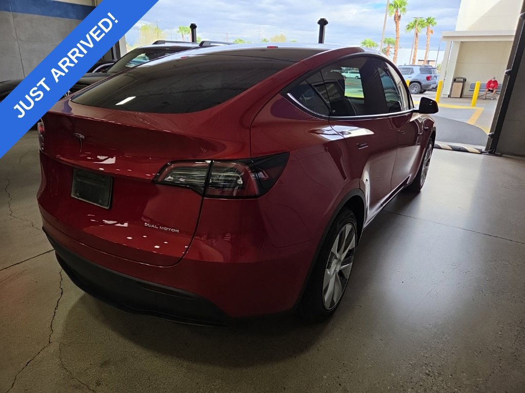 Used 2023 Tesla Model Y Long Range AWD/4WD image 3