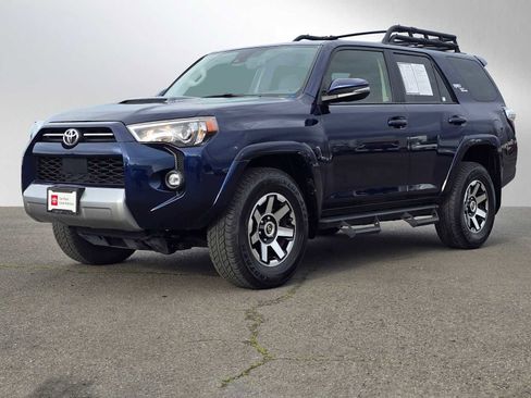 Certified 2024 Toyota 4Runner TRD Off-Road Premium w/ Moonroof Package image 9