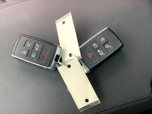 Used 2024 Land Rover Defender 110 S AWD/4WD image 15