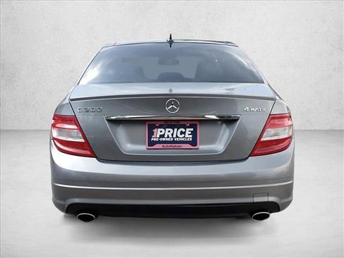 Used 2011 Mercedes-Benz C 300 4MATIC Sedan image 3