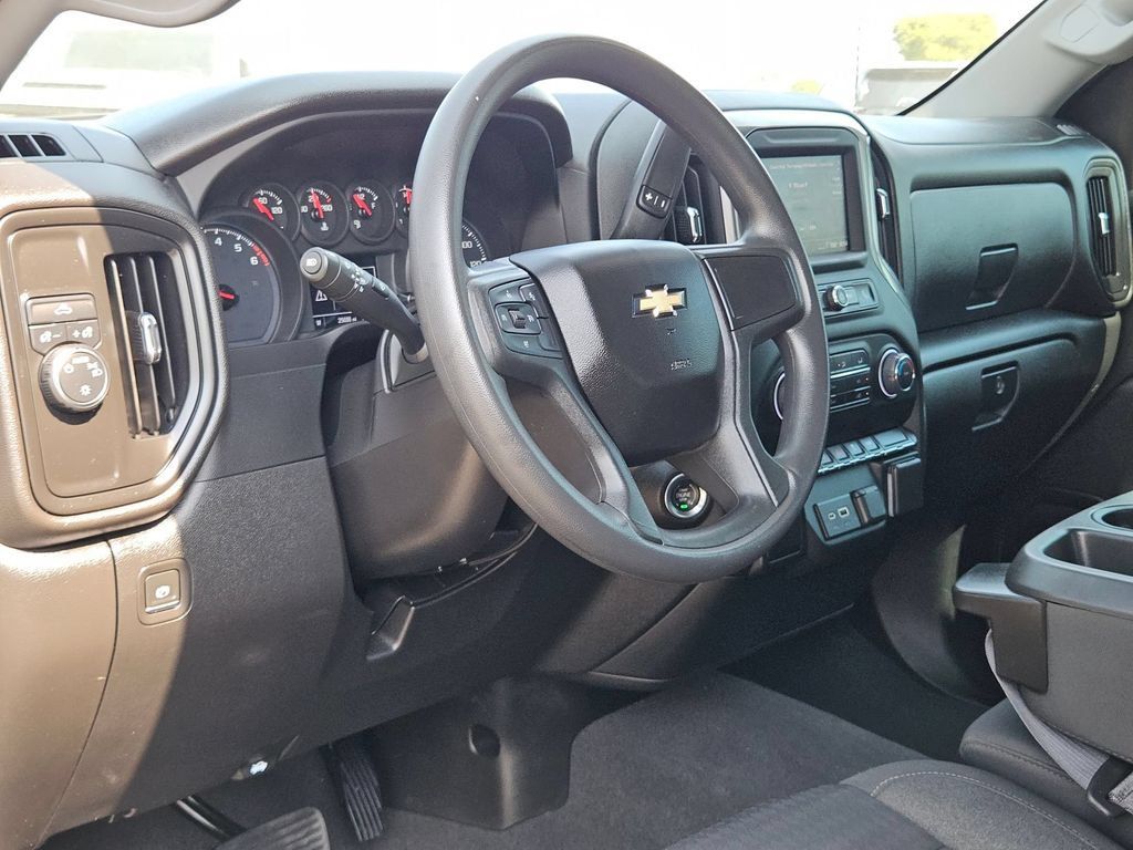 Certified 2022 Chevrolet Silverado 1500 Custom RWD image 10