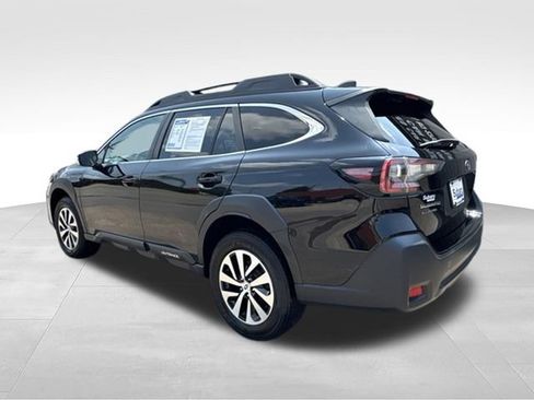 Used 2023 Subaru Outback Premium AWD/4WD image 33
