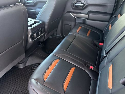 Used 2021 GMC Sierra 1500 AT4 w/ Off-Road Performance Package AWD/4WD image 6