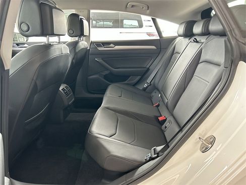 Used 2019 Volkswagen Arteon SE image 29