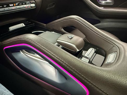 Used 2020 Mercedes-Benz GLS 450 4MATIC image 21