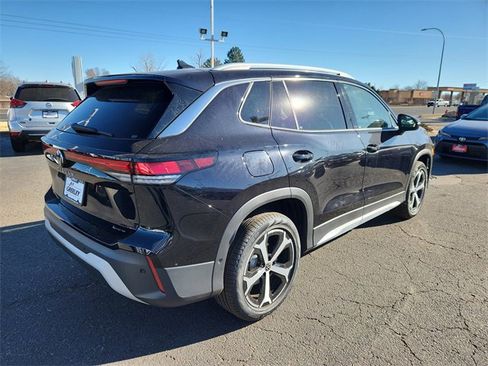 New 2026 Volkswagen Tiguan SE image 3