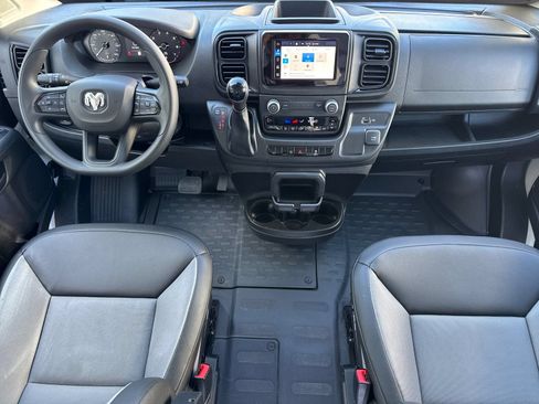 Used 2026 RAM ProMaster 2500 w/ Convenience Group FWD image 12