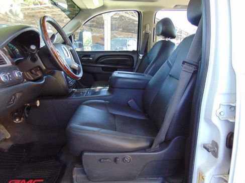 Used 2013 GMC Sierra 3500 Denali image 16