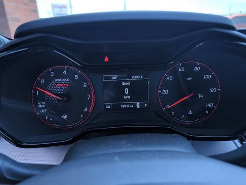 Used 2024 Chevrolet Trax RS FWD image 16