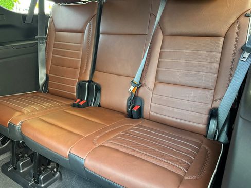 Used 2023 GMC Yukon XL Denali Ultimate AWD/4WD image 20