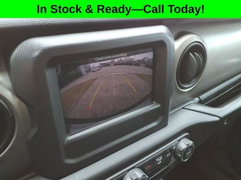 Used 2021 Jeep Wrangler Unlimited Sport AWD/4WD image 10