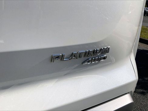 Certified 2024 Nissan Pathfinder Platinum AWD/4WD image 8