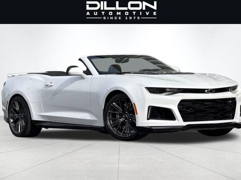 Used 2022 Chevrolet Camaro ZL1 RWD image 1