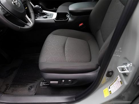 Certified 2023 Toyota RAV4 XLE w/ Convenience Package image 20