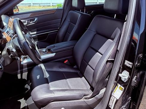 Used 2014 Mercedes-Benz E 350 Sedan w/ Premium 1 Package image 17