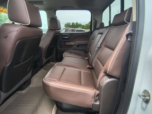 Used 2015 Chevrolet Silverado 2500 High Country w/ Duramax Plus Package image 22