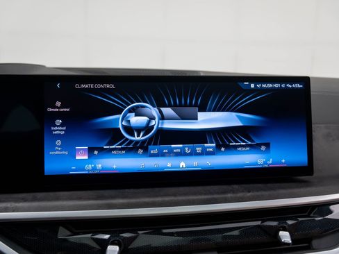 Certified 2024 BMW X5 xDrive40i w/ Parking Assistance Package image 26