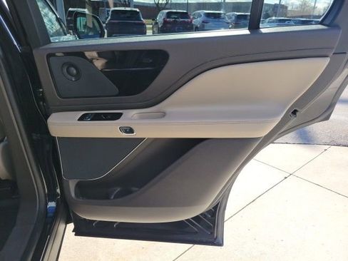 Used 2024 Lincoln Aviator Reserve w/ Elements Package Plus image 26