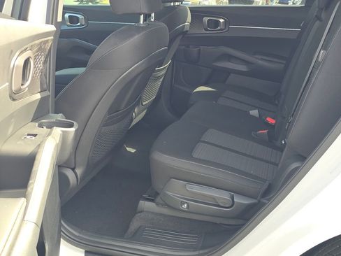 New 2026 Kia Sorento LX image 10