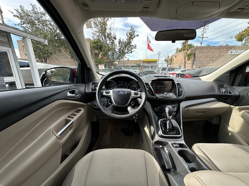Used 2014 Ford Escape SE w/ Equipment Group 201A AWD/4WD image 16
