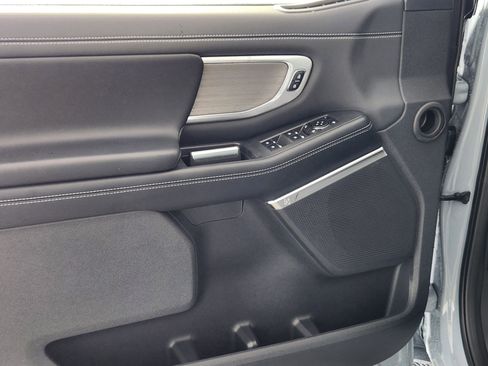 New 2025 Ford Expedition Platinum w/ Driver's Package image 14