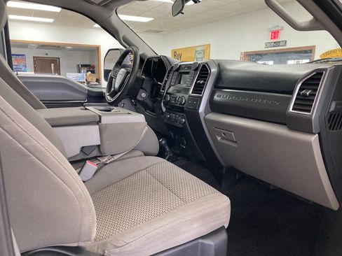 Used 2017 Ford F250 XLT AWD/4WD image 18