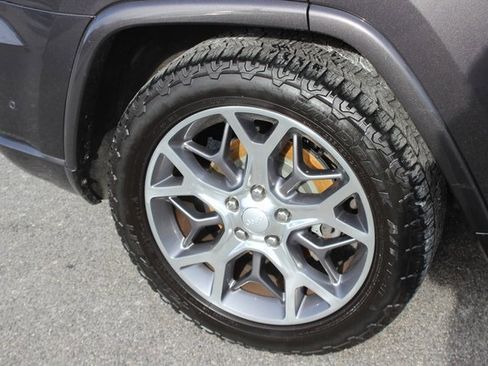 Used 2020 Jeep Grand Cherokee Overland image 38