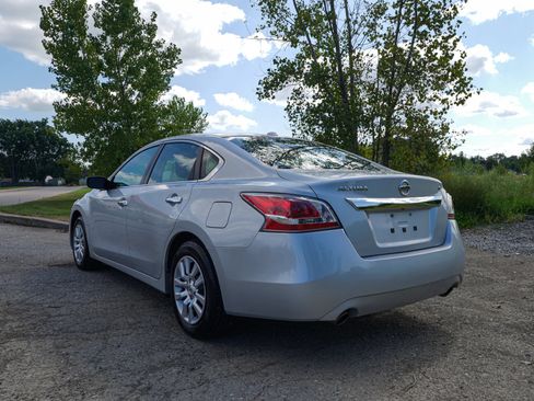 Used 2015 Nissan Altima 2.5 S w/ Power Driver Seat Package FWD image 7