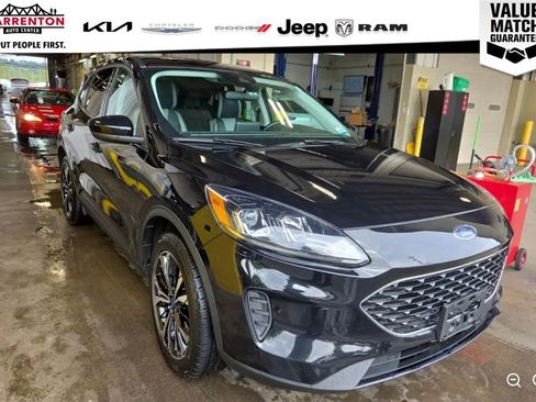 Used 2021 Ford Escape SE w/ SE Sport Appearance Package AWD/4WD image 4