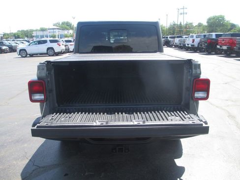 Used 2021 Jeep Gladiator Rubicon w/ Trailer Tow Package AWD/4WD image 8