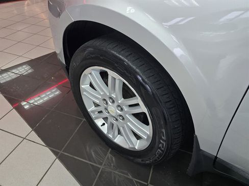 Used 2015 Chevrolet Traverse LT w/ Style and Technology Package FWD image 39