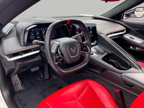 Used 2022 Chevrolet Corvette Stingray Coupe w/ Z51 Performance Package RWD image 16