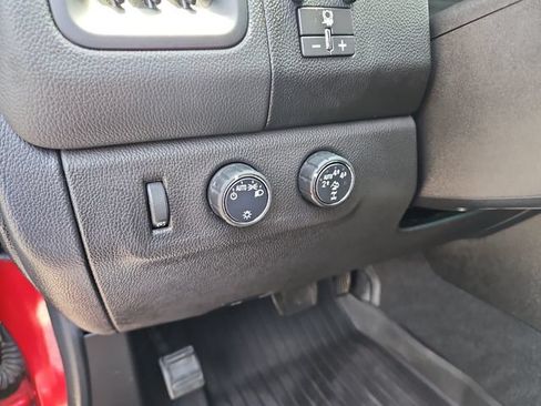 Used 2022 Chevrolet Colorado ZR2 AWD/4WD image 16