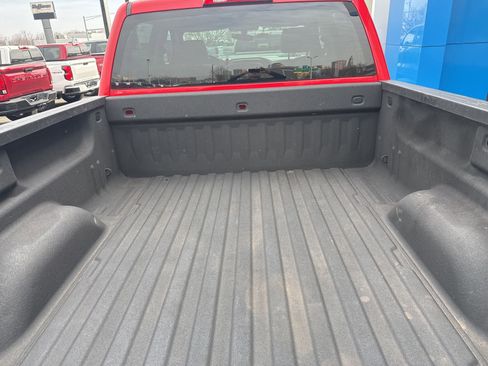 Used 2018 Chevrolet Silverado 2500 W/T w/ Snow Plow Prep Package image 7