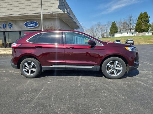 Certified 2024 Ford Edge SEL w/ Convenience Package AWD/4WD image 2