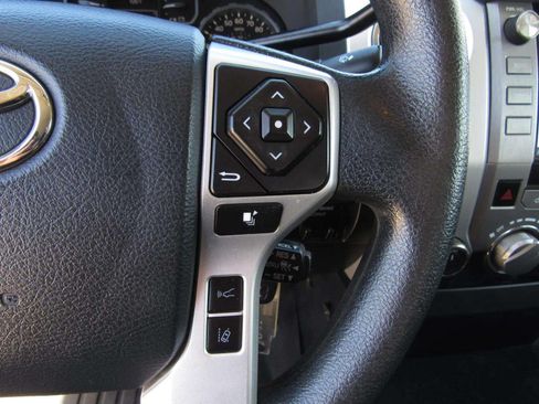 Used 2019 Toyota Tundra SR5 AWD/4WD image 22
