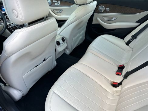 Used 2017 Mercedes-Benz E 300 image 12