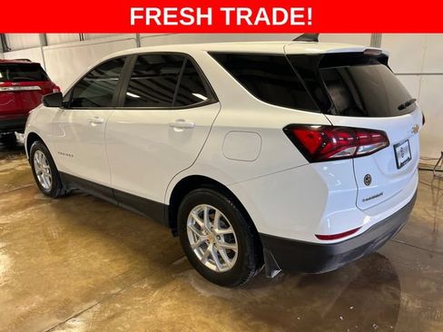 Used 2024 Chevrolet Equinox LS w/ LS Convenience Package AWD/4WD image 3