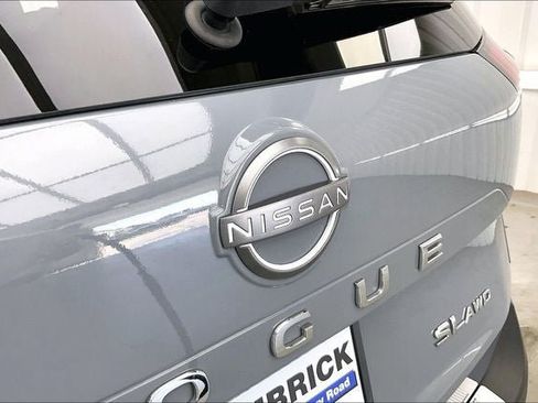 Used 2023 Nissan Rogue SL w/ SL Premium Package AWD/4WD image 32