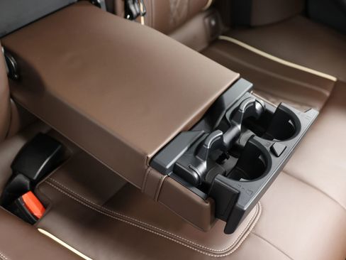 Used 2018 BMW M550i xDrive image 76