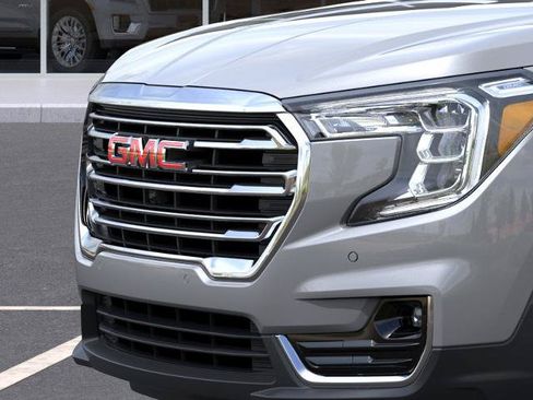 New 2024 GMC Terrain SLT w/ Infotainment Package II AWD/4WD image 37