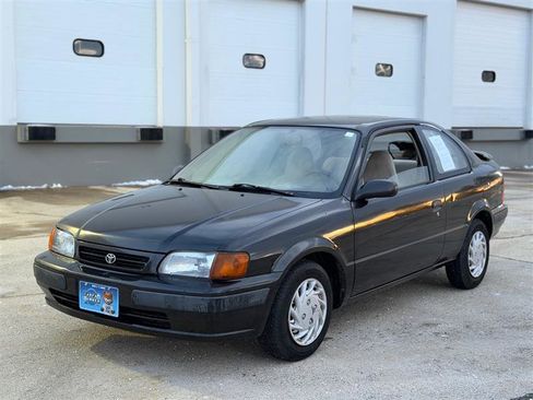 Used 1996 Toyota Tercel DX image 3