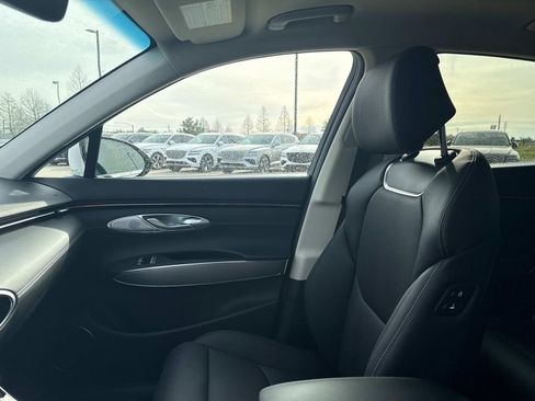 New 2026 Genesis GV70 2.5T Select image 17