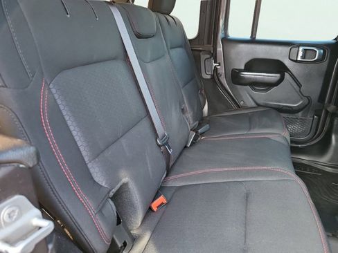 Certified 2020 Jeep Wrangler Unlimited Rubicon w/ Cold Weather Group image 16