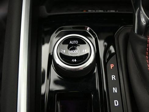 Used 2025 Chevrolet Colorado Z71 w/ Technology Package image 34