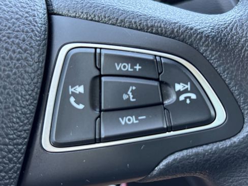 Used 2018 Ford Escape S image 15