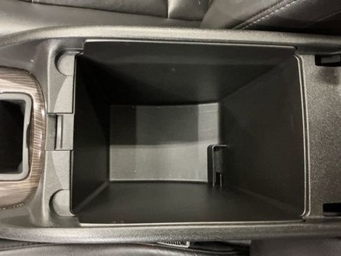 Used 2024 Chevrolet Malibu LT w/ Midnight Edition image 31