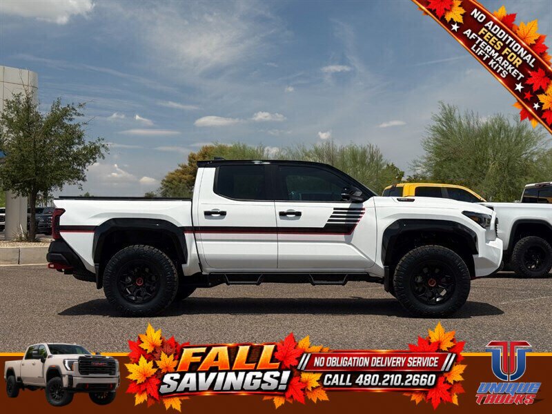 Used 2025 Toyota Tacoma TRD Pro AWD/4WD image 4
