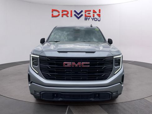 New 2026 GMC Sierra 1500 Elevation image 9